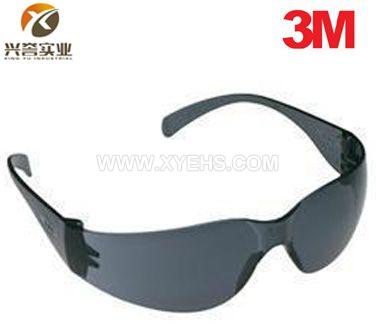 3M 11330輕便型防護(hù)眼鏡